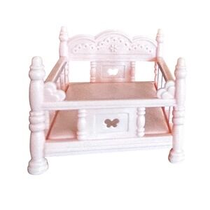 Calico Critters Sylvanian Families Pink Baby Crib Butterfly Epoch Miniature Toy